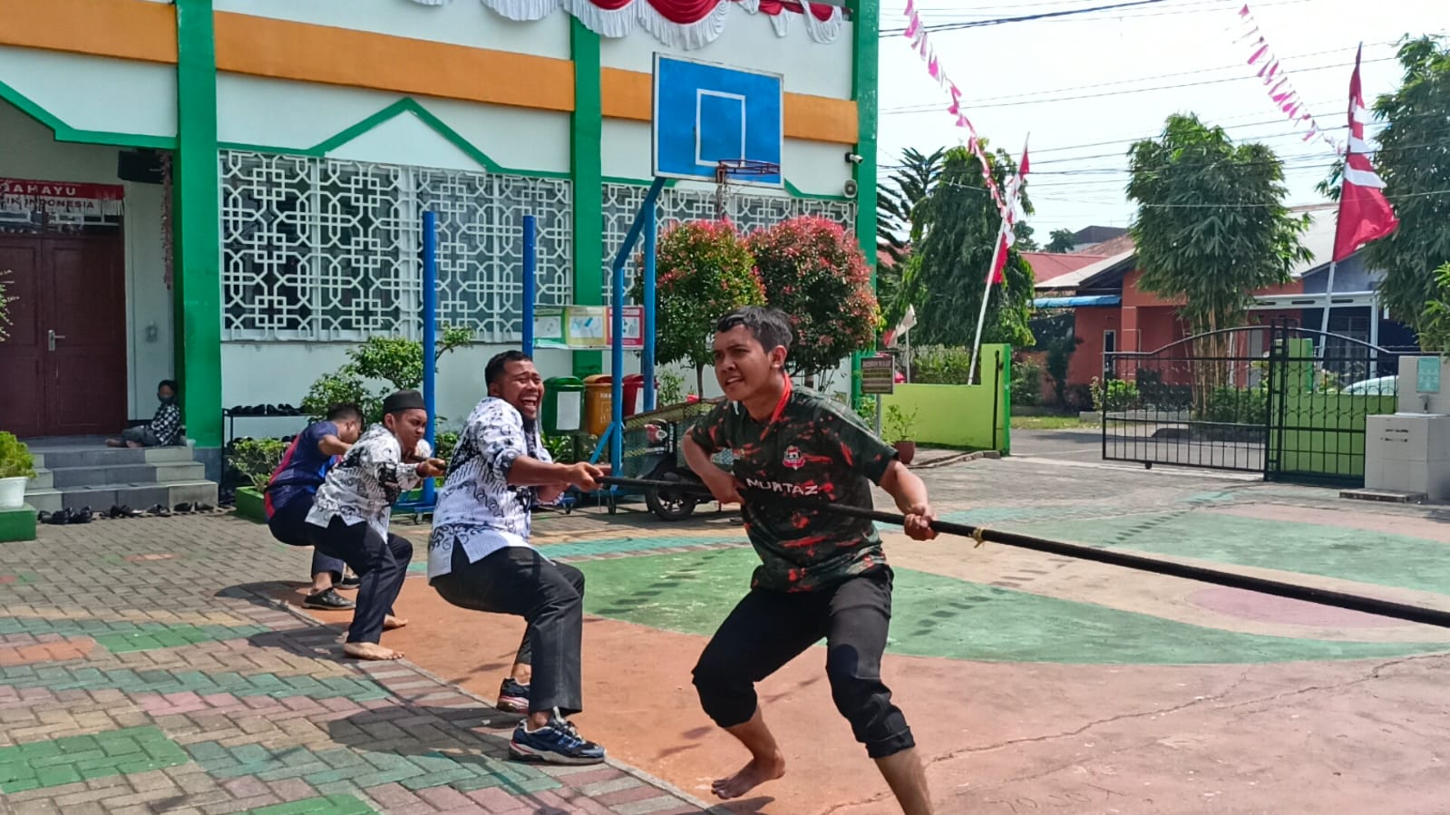 24980a9f4248ea595c66356533a048b5